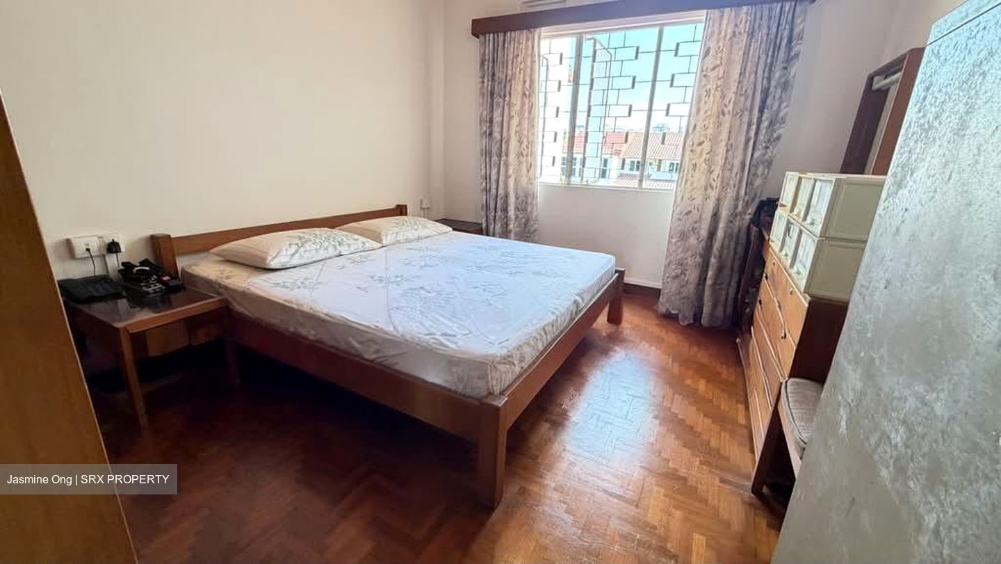 Lorong Kemunchup (D23), Terrace #595618321